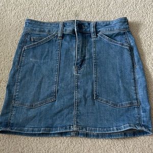 American Eagle size 2 Women’s Denim Skirt